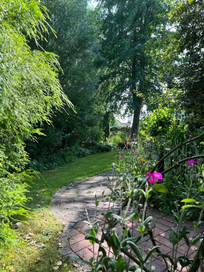 Aussergewoehnliches Haus Mit Sauna, Kamin Und Garten Wilhelmshaven Exterior photo